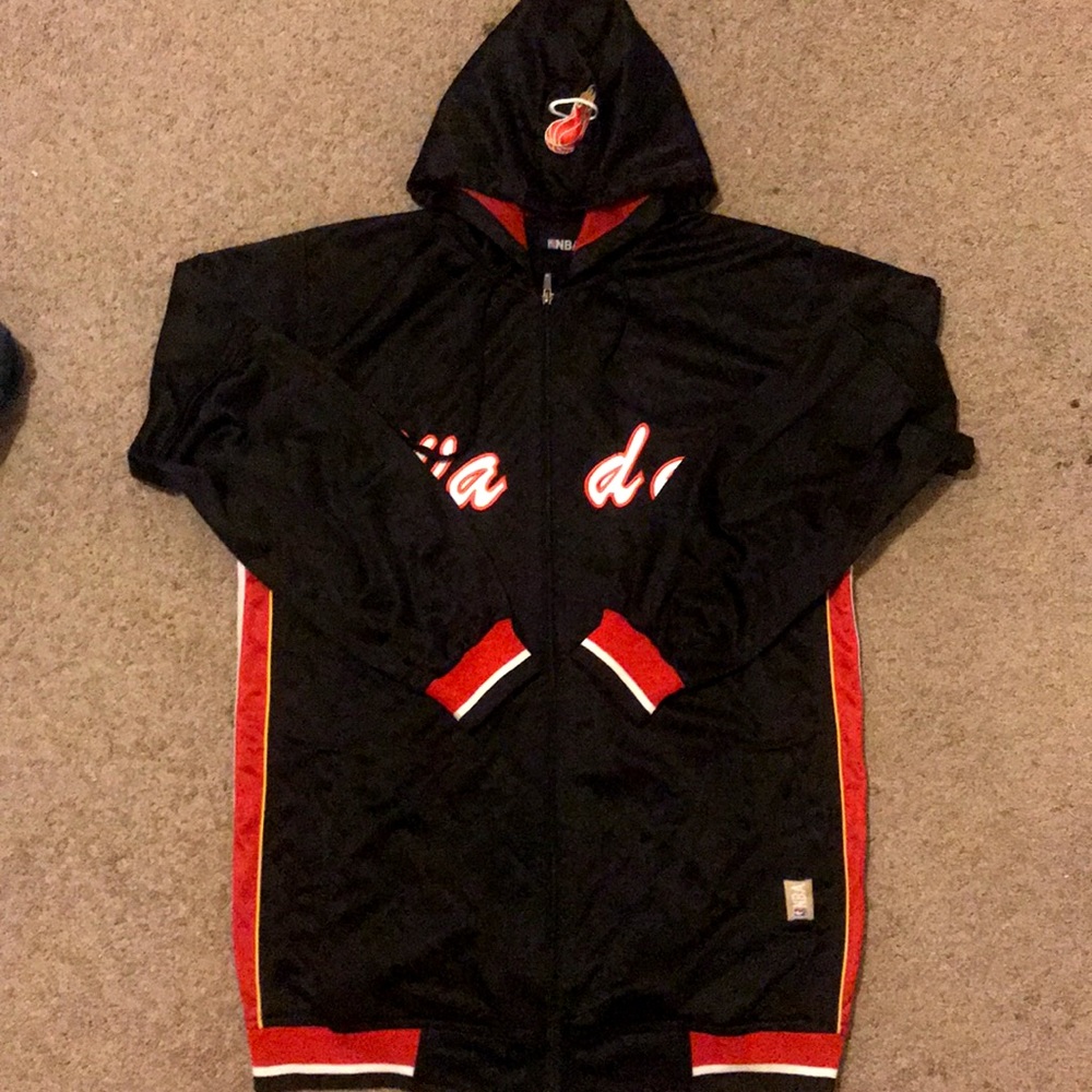 VINTAGE DWAYNE WADE MIAMI HEAT JACKET
